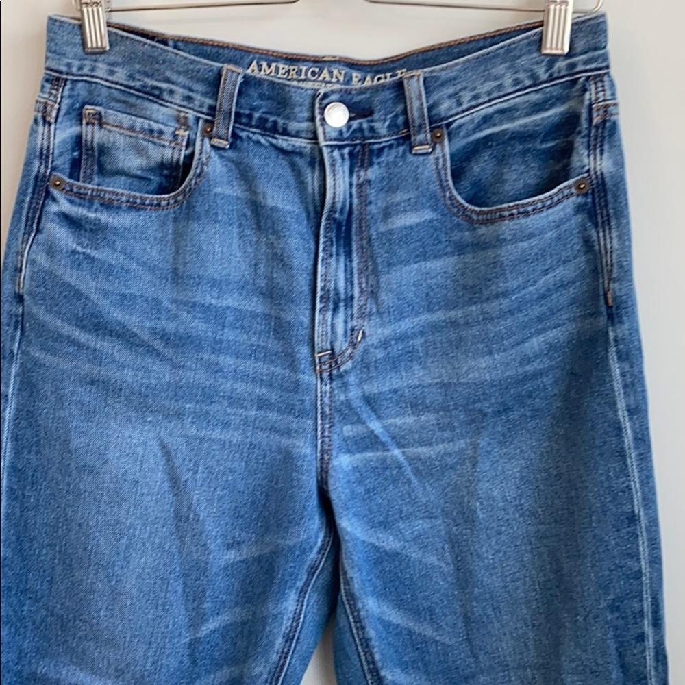 American Eagle Mom Jeans SZ 8 short - Picture 3 of 9
